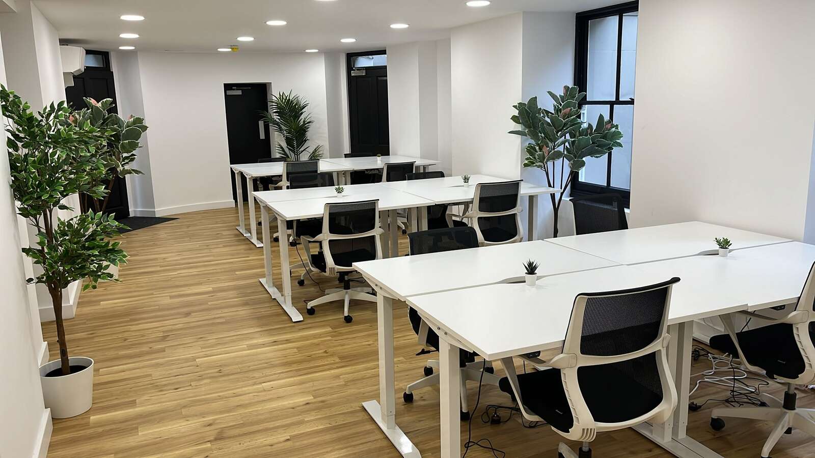 Property at 21 Grosvenor Gardens, London SW1W 0BP